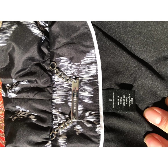 WHITE/BLACK Black and White Puffer Jacket.  New Condition.  Size Small - Picture 7 of 8